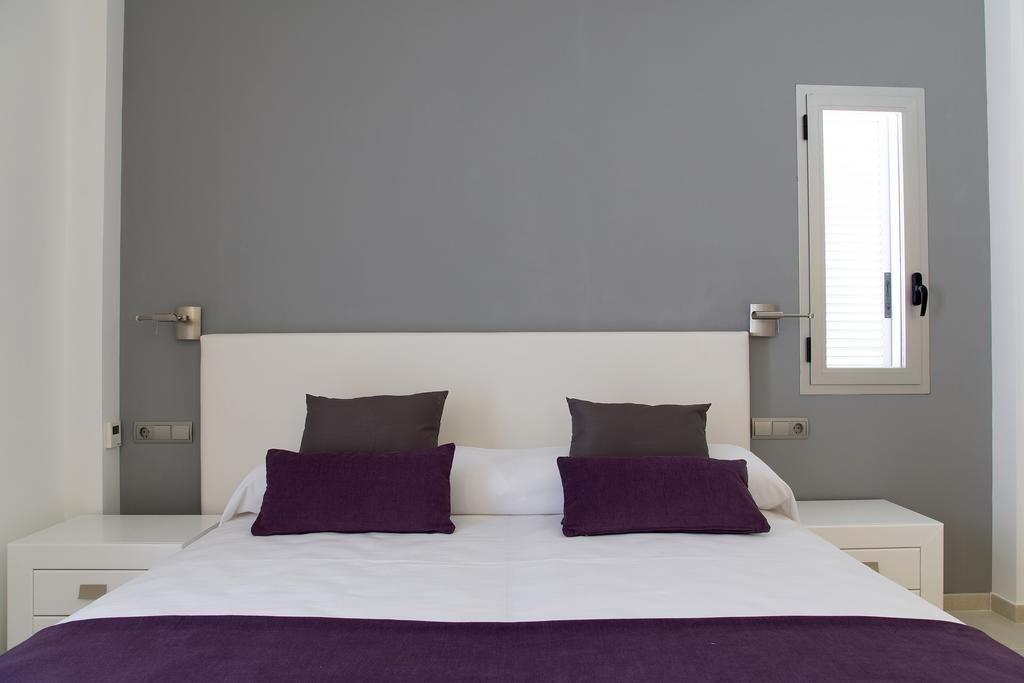 Apartamentos Proa - Emar Hotels Only Adults 에스푸홀스 객실 사진