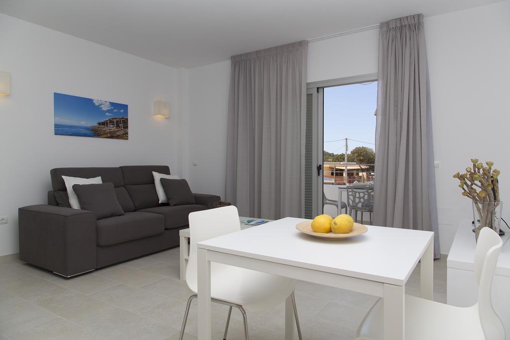 Apartamentos Proa - Emar Hotels Only Adults 에스푸홀스 객실 사진
